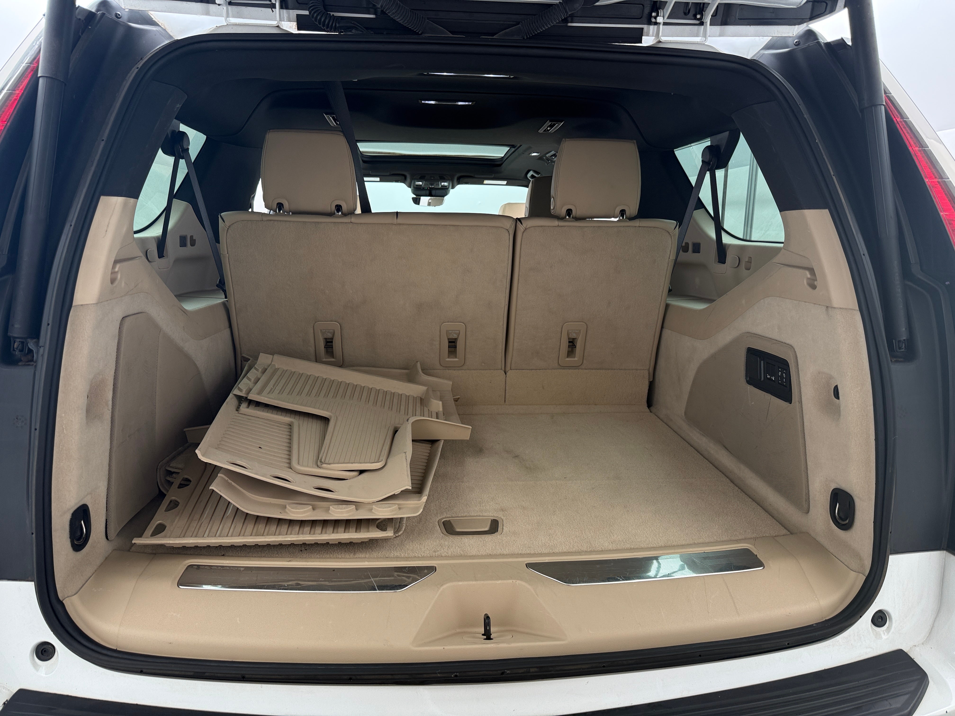 cadillac escalade esv 2023 1GYS3KKL4PR408892 image cadillac escalade esv 2023 1GYS3KKL4PR408892 image